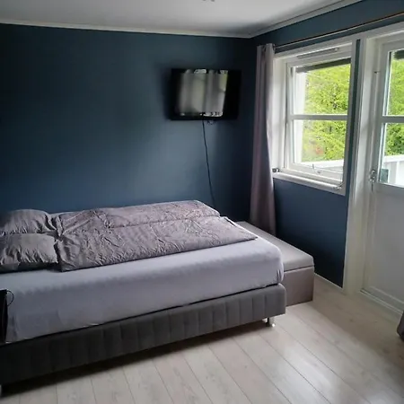 Flott Enebolig I Til Leie Naer Dyreparken Villa *